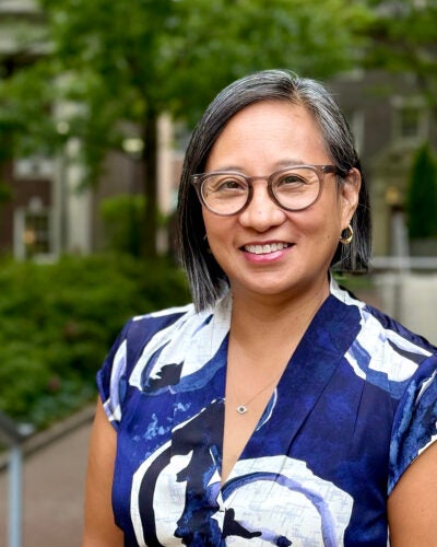 Kat Rosqueta Headshot 1