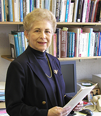 Headshot of Roberta Sands