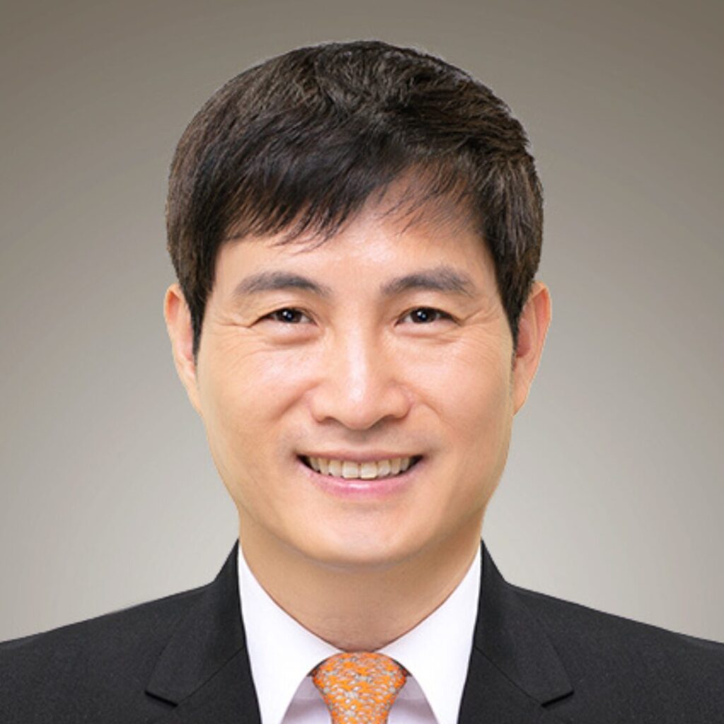 Headshot of Anderson Sungmin Yoon