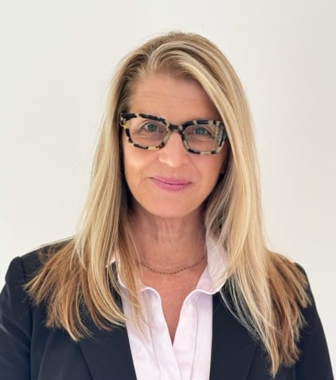 Jessestrassman Headshot